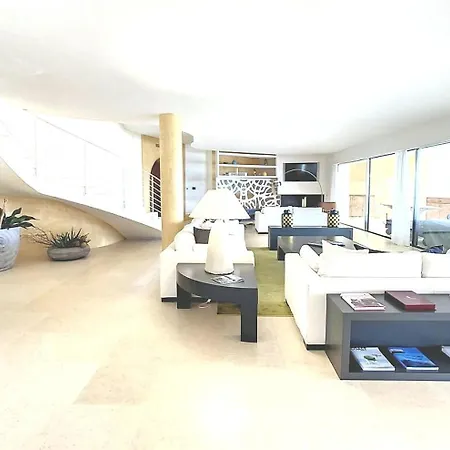 Spacious Villa Osma 5 - Sea View ポルト・チェルボ